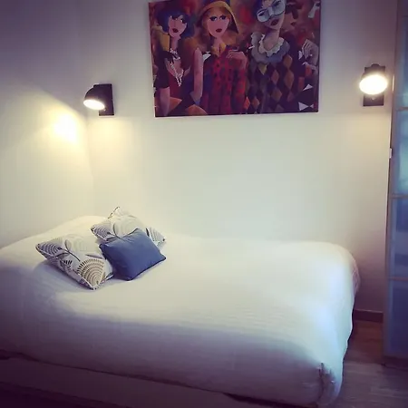 Apartment Paris Center 3 Apartman *