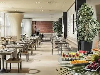 Apartment Paris Center 3