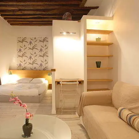 Apartment Paris Center 3 * Párizs